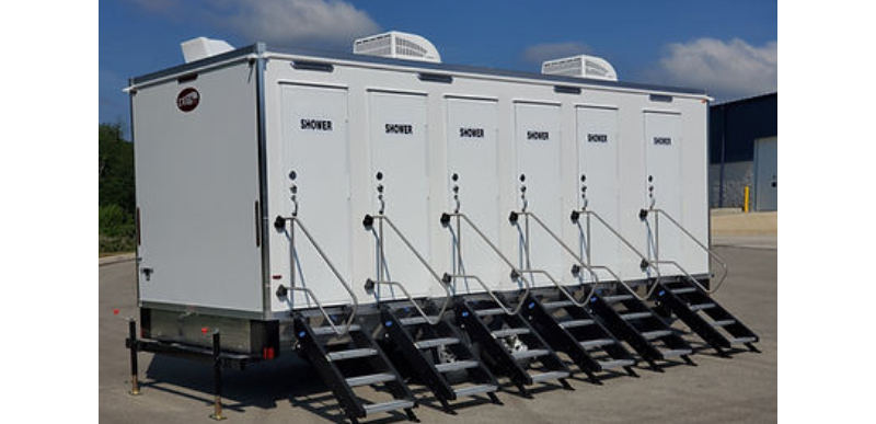 Luxury bathroom trailer 